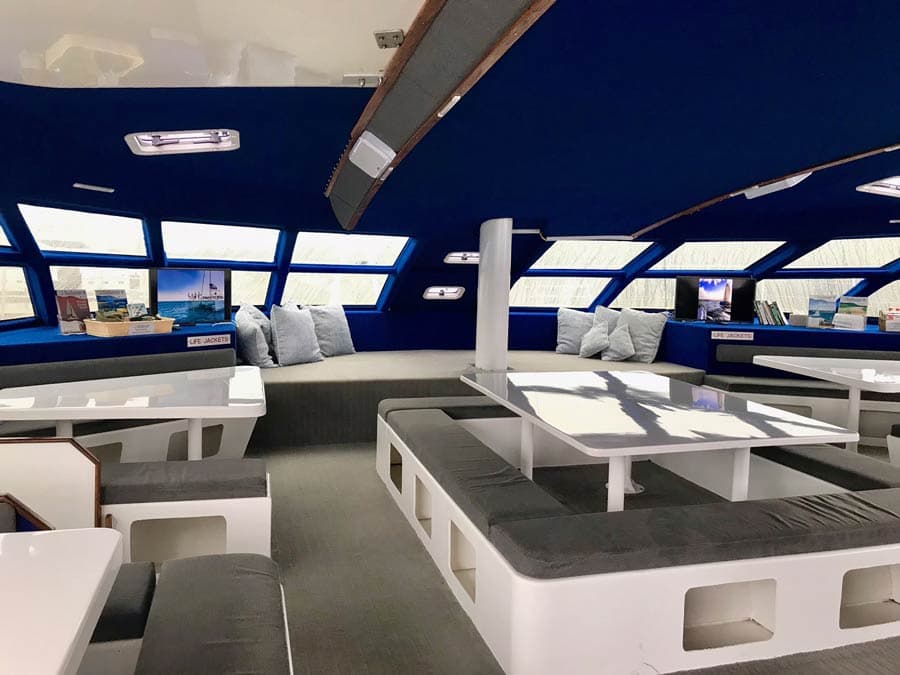 Sailaway-VII-Saloon-area