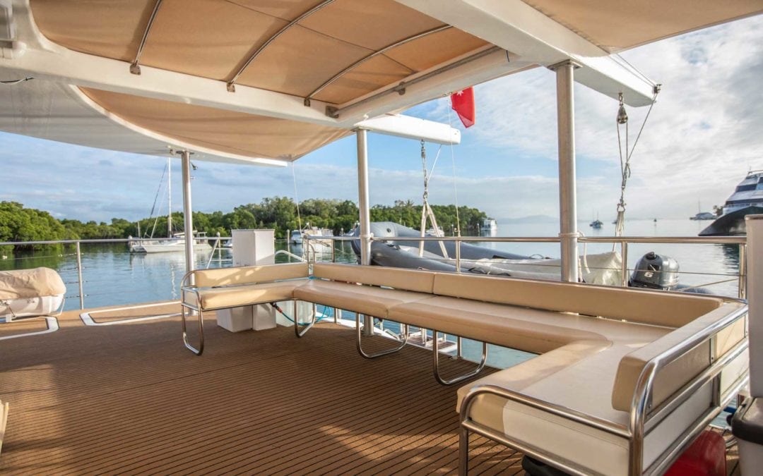Sailaway VII outdoor seating