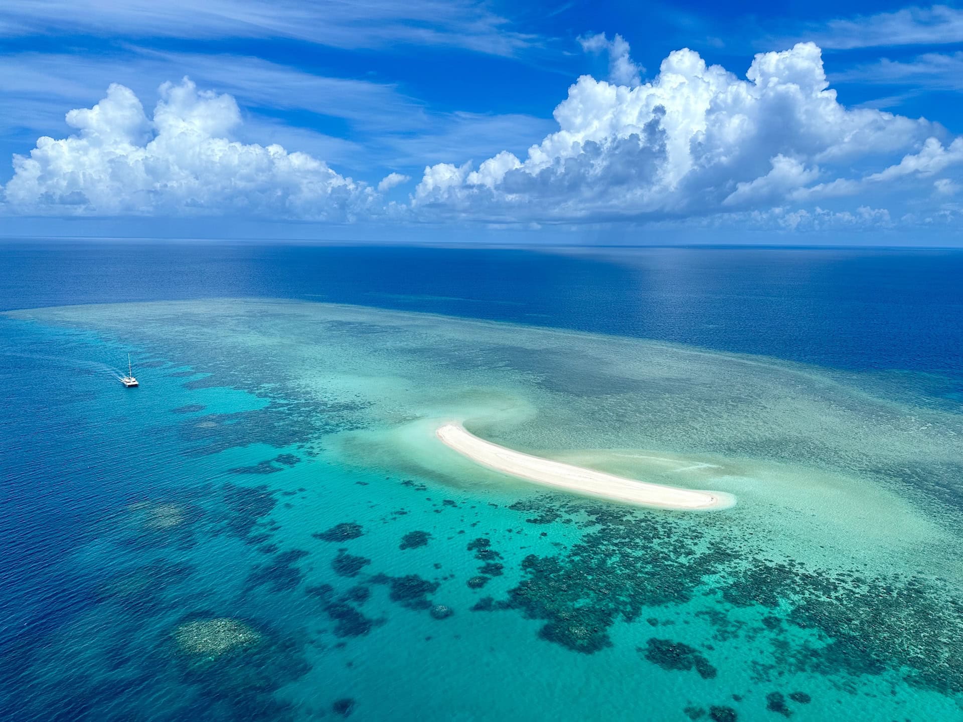 sailaway vii mackay coral cay heli slider full