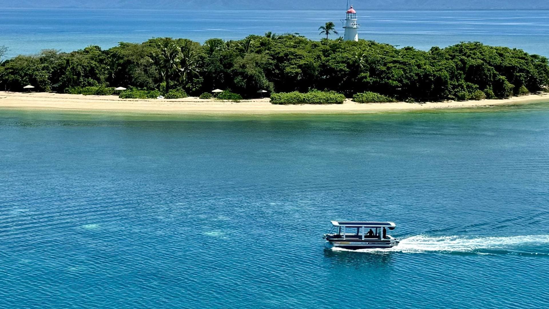 spd 2026 sailaway e tender sailaway ev discovery e tender low isles